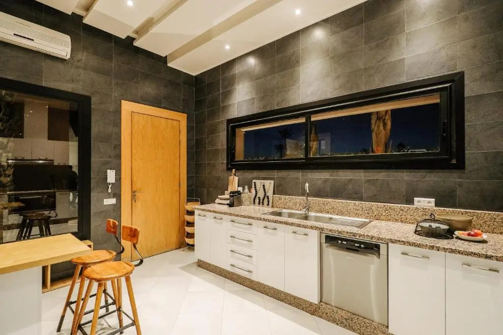 Villa de Luxe 5 suites à la palmeraie