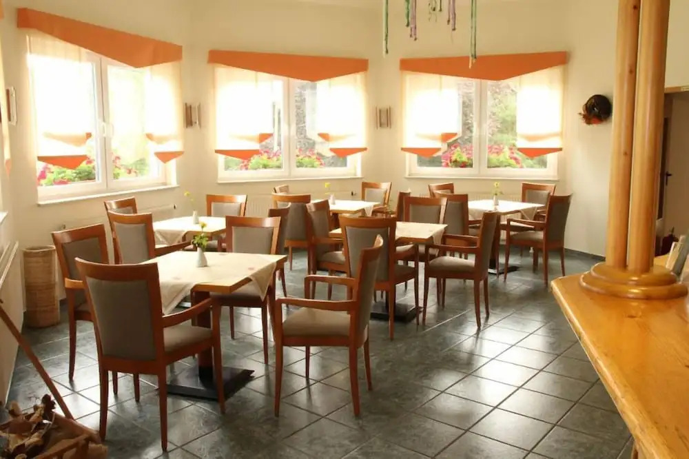 Hotel Waldhaus Lauenhain