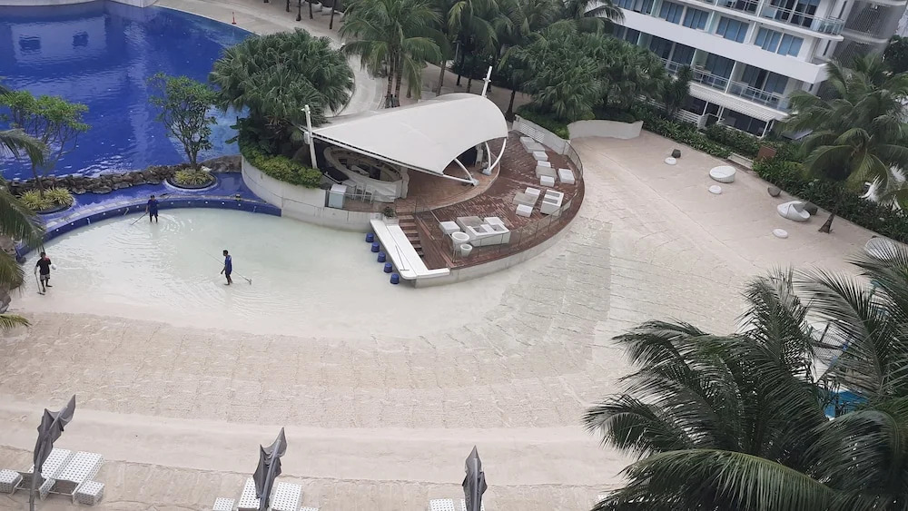 Azure Urban Resort Residences