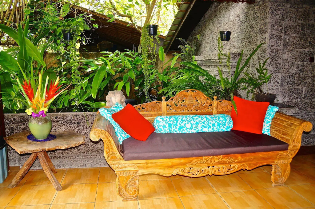 Aahh Bali Bed and Breakfast