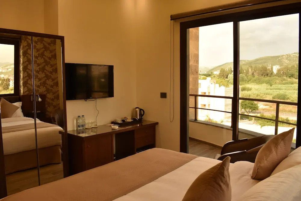 Sea View Hotel