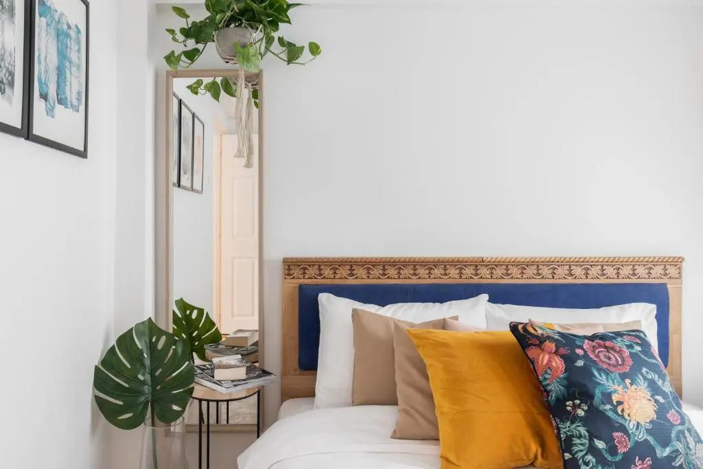 Contemporary 3-Bedroom Lofts - Modern Touches Meet Classic Elegance by Calea Victoriei