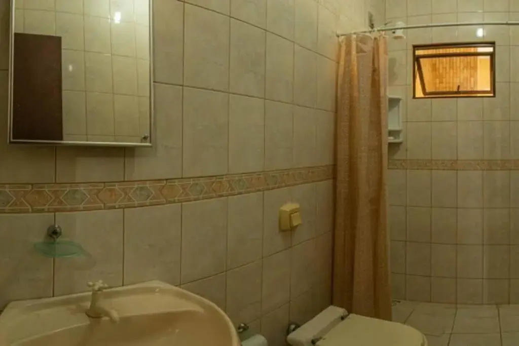 Casa 100m da praia, 10 pessoas, 3 quartos