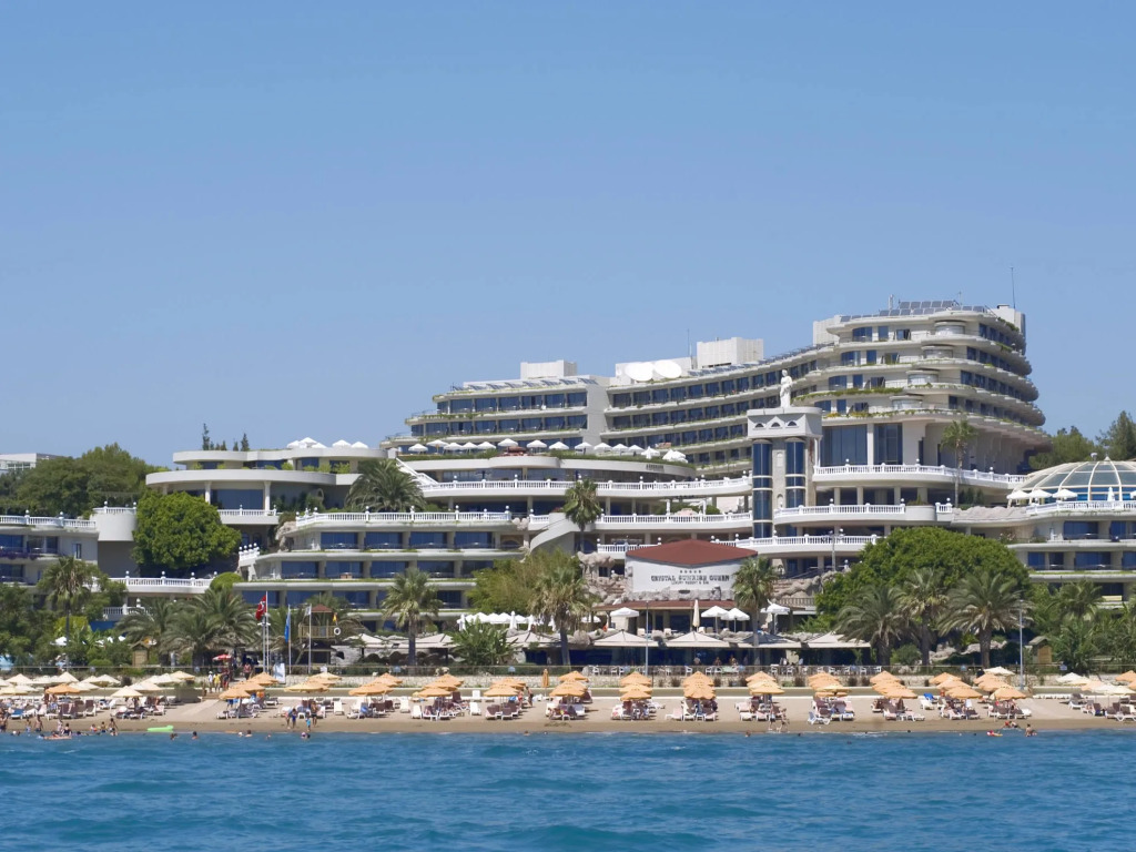 Sunrise Queen Luxury Hotel