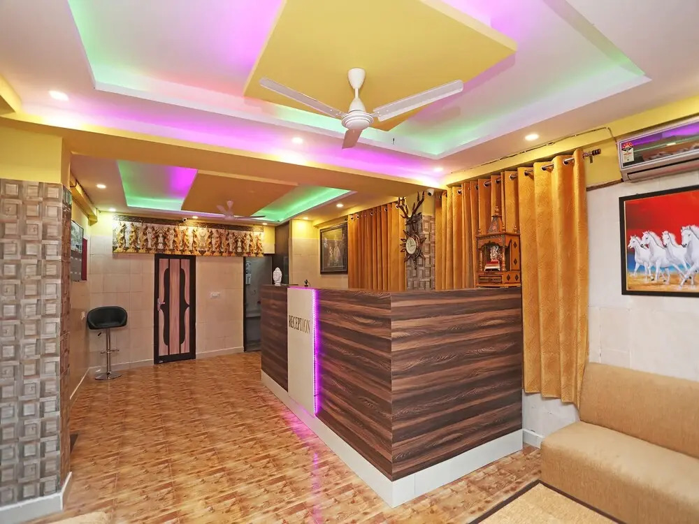 Qlark Rooms & Lawn By OYO Rooms