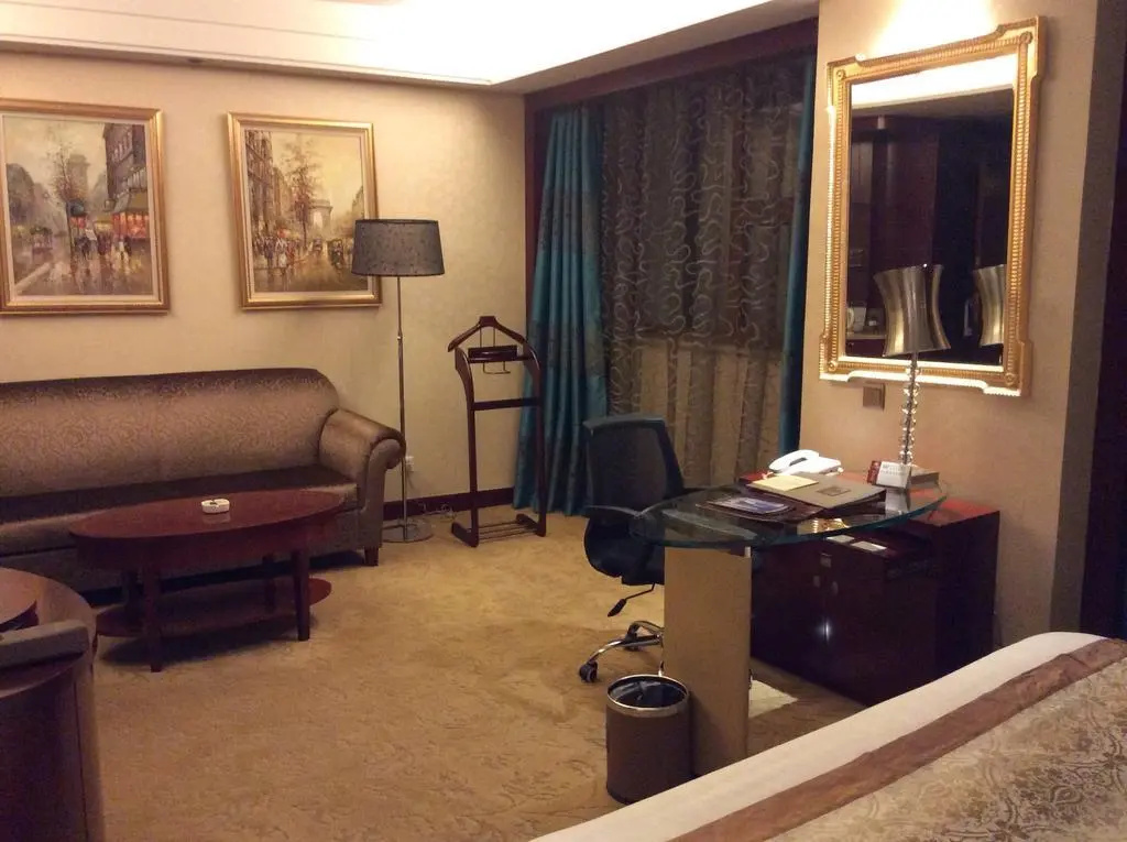 New Paris Hotel - Harbin