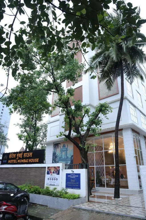 Hotel Mumbai House Mindspace Malad