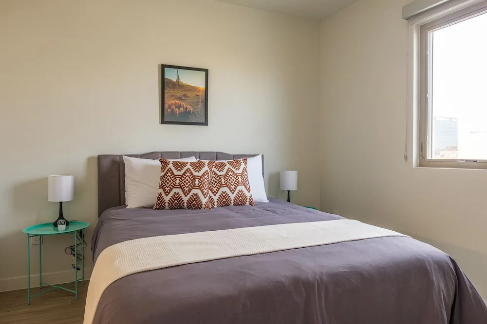 Comfy Downtown Apartments by Frontdesk