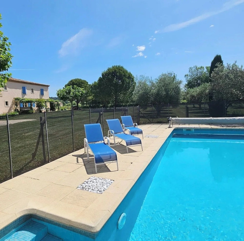 Maison dhôtes La Ramade, 5 chambres et table dhôtes en Provence