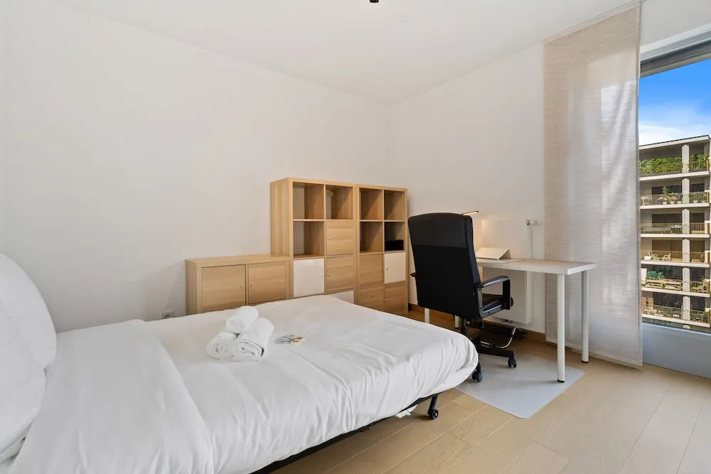 Stylish Apt in Cloche dOr w balconyID233