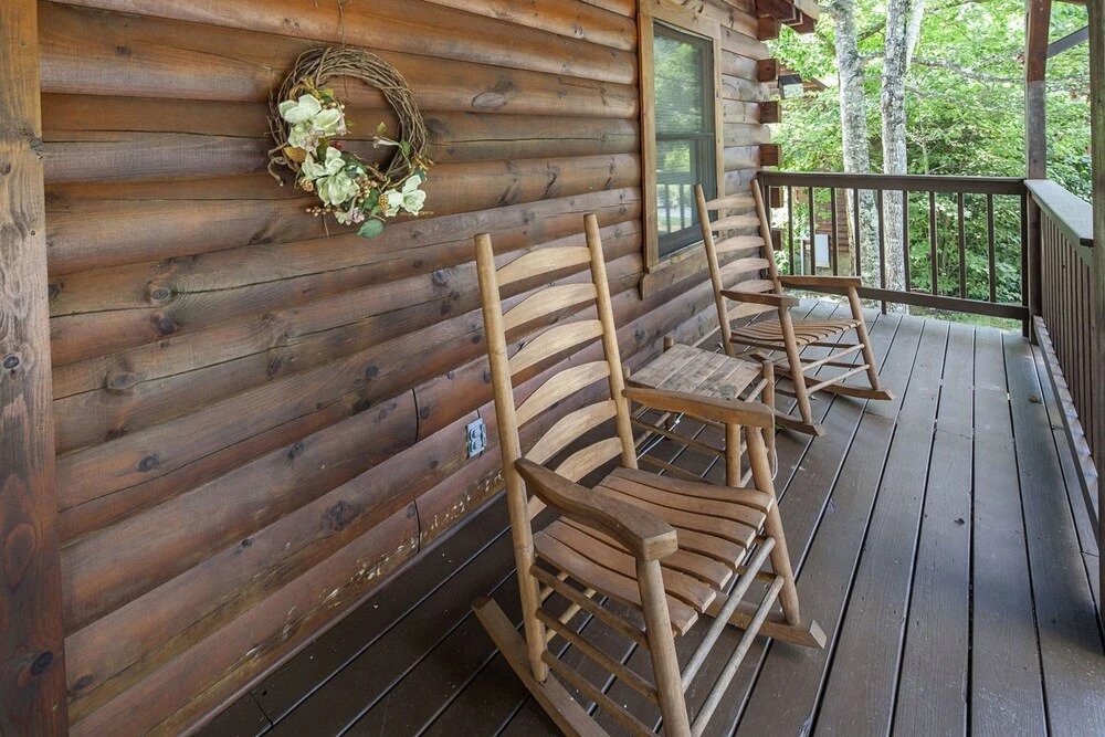 Gerralds Chalet by Heritage Cabin Rentals