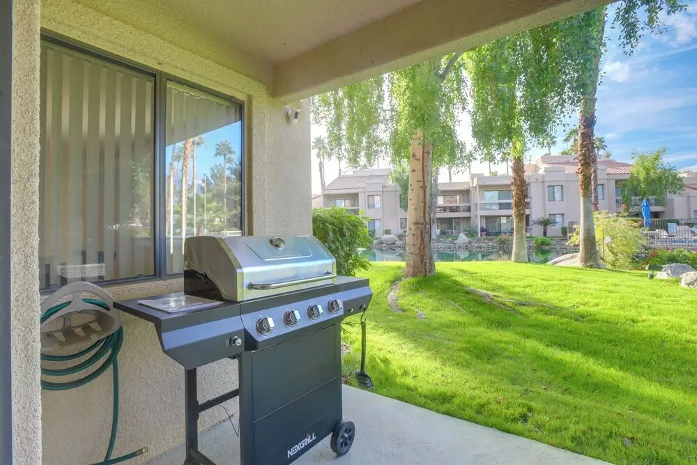 Golf, Hike & Relax: Cathedral City Condo