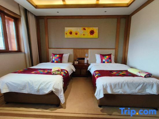 Ethnic Garden International Hotel