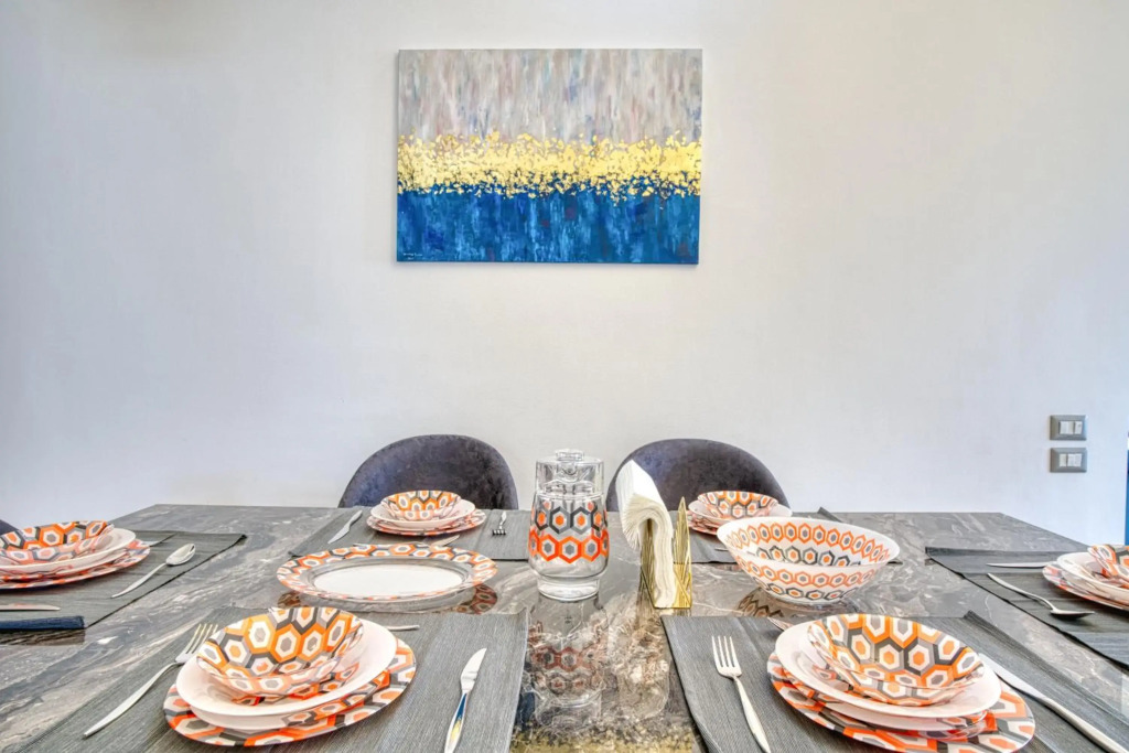 Luxurious 1 BR Apartment near Point 90 Mall✯