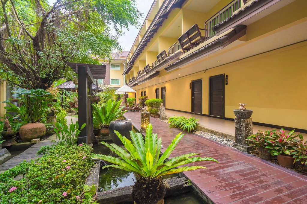 Suphan Lake Hometel