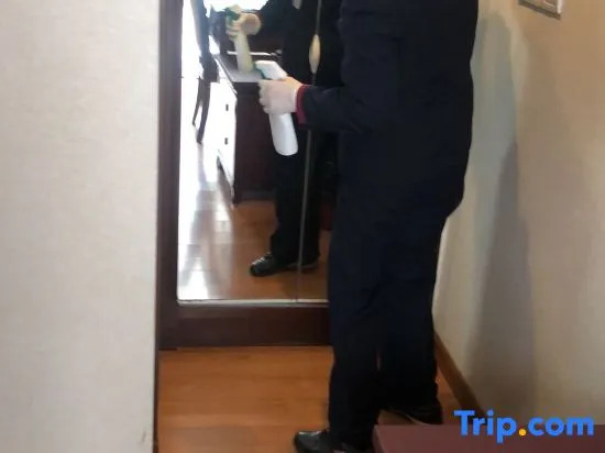 Ling Long Hotel