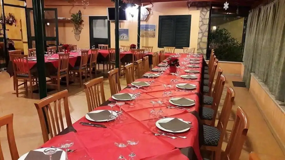 Hotel De La Ville
