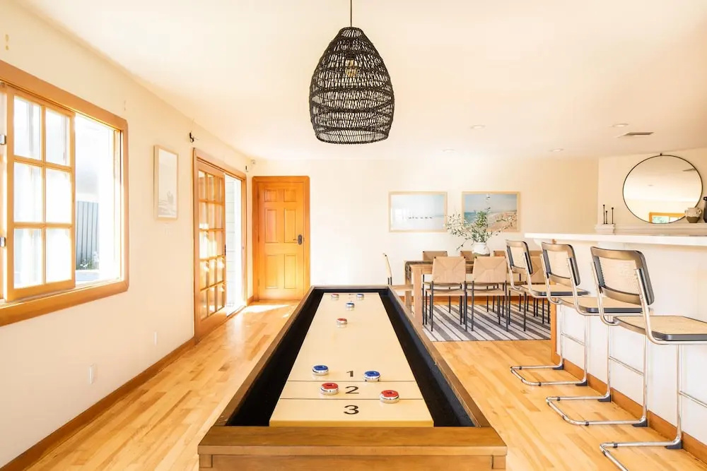 Sebastian by AvantStay | Malibu Home w/ Pool, Hot Tub & Ocean Views - Sleeps 16