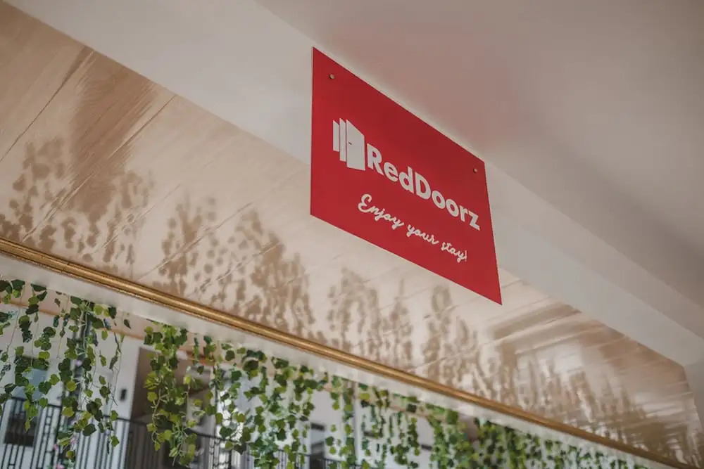 RedDoorz Plus Syariah near Universitas Lampung