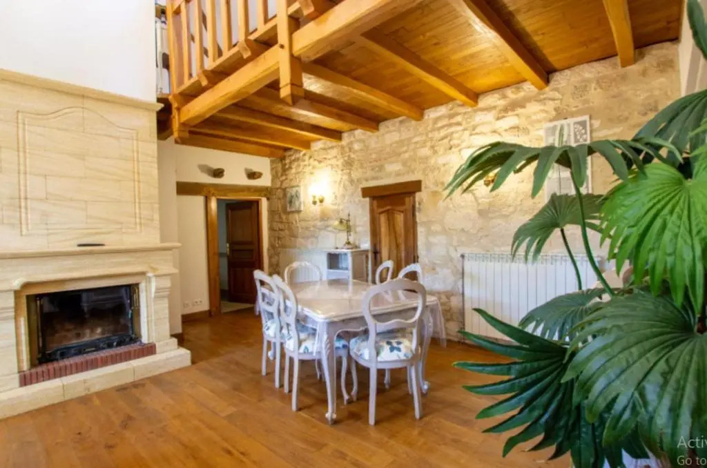 Villa confortable à Carlux avec piscine privée et jardin