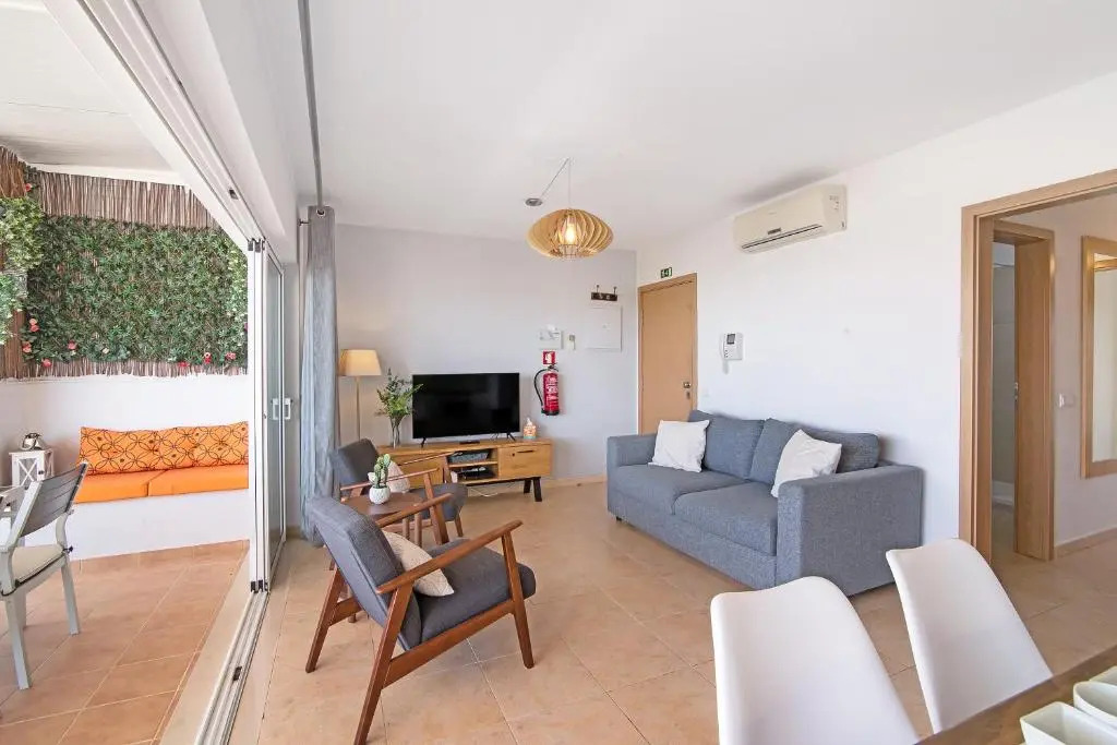 Costa Cabanas 36