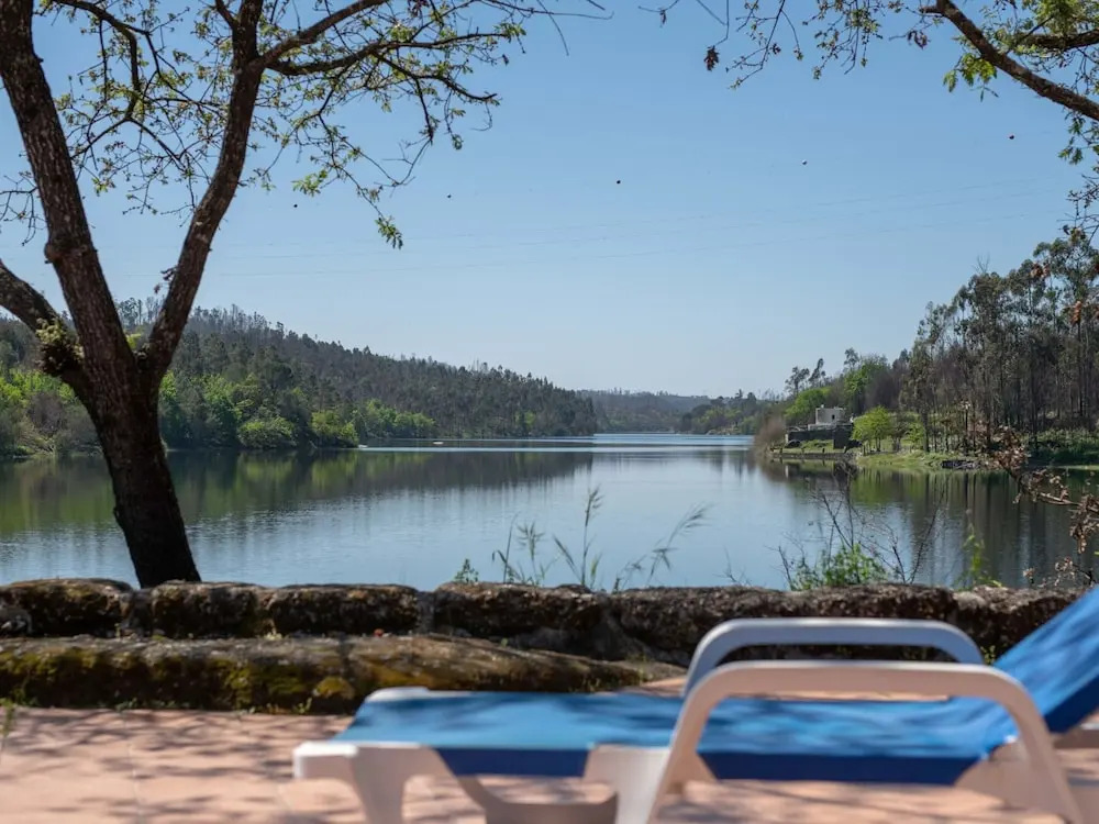 Mansion in Dão Valley by River Beach