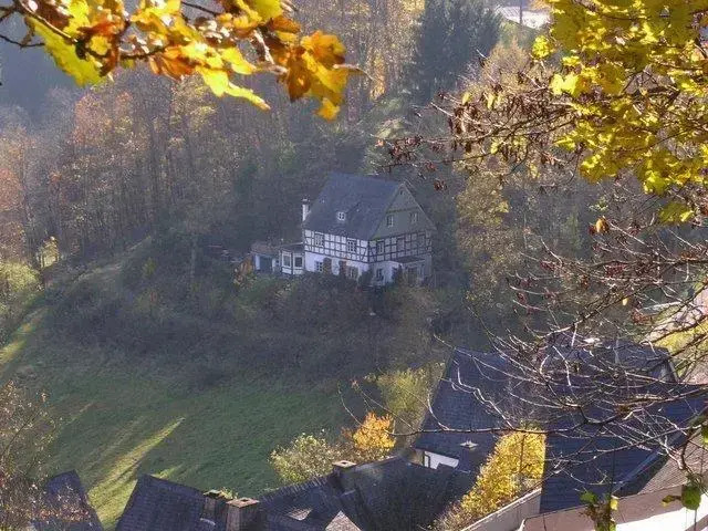 Haus im Wiesengrund