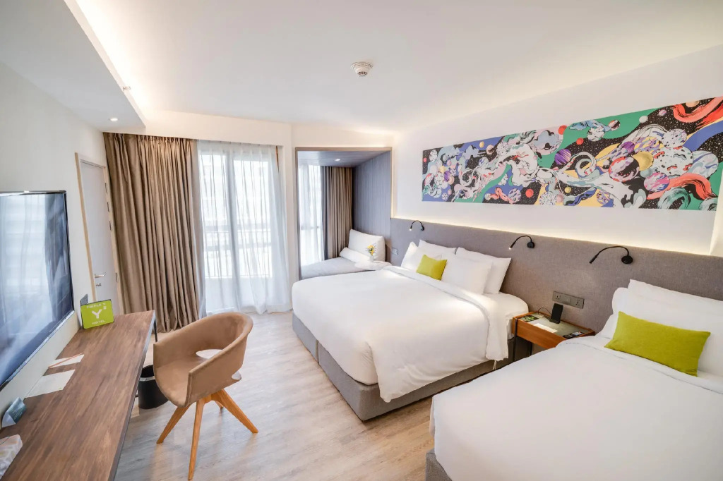 Triple Y Hotel