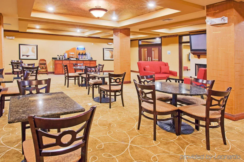 Holiday Inn Express Hotel & Suites Foley by IHG