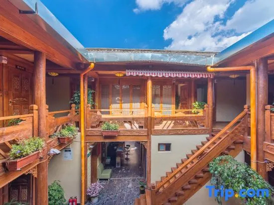 Lijiang Nanyang Humanistic Exquisite Courtyard Inn