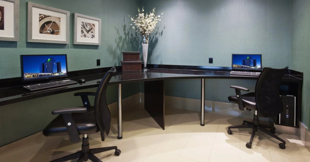 Doubletree By Hilton Pointe Claire Montreal Airport West