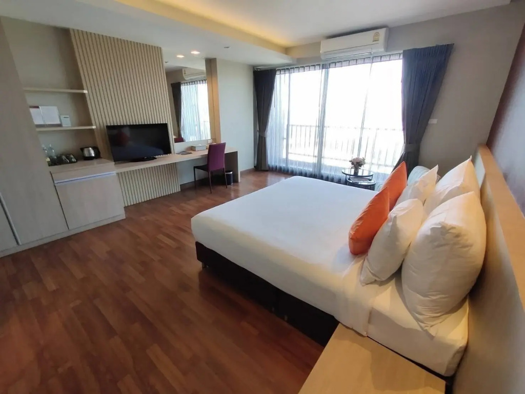 Tonaoi Grand Hotel