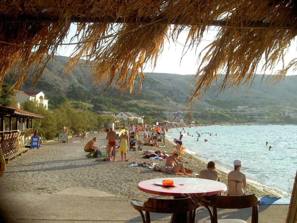 Villa Galeb Pag - at the main Beach