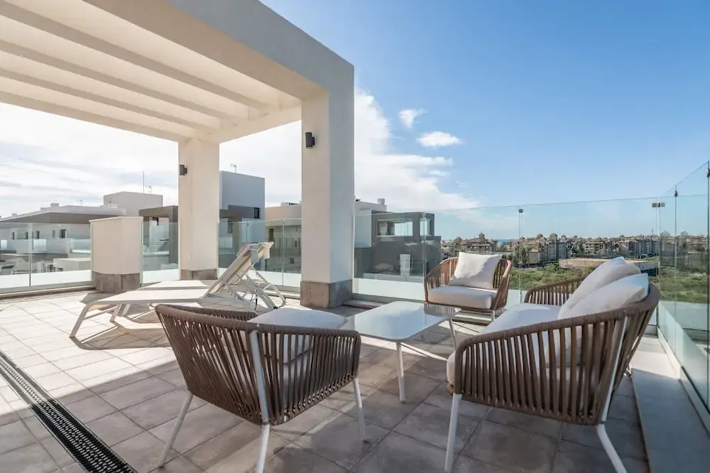 Spacious, Family-friendly Apartment