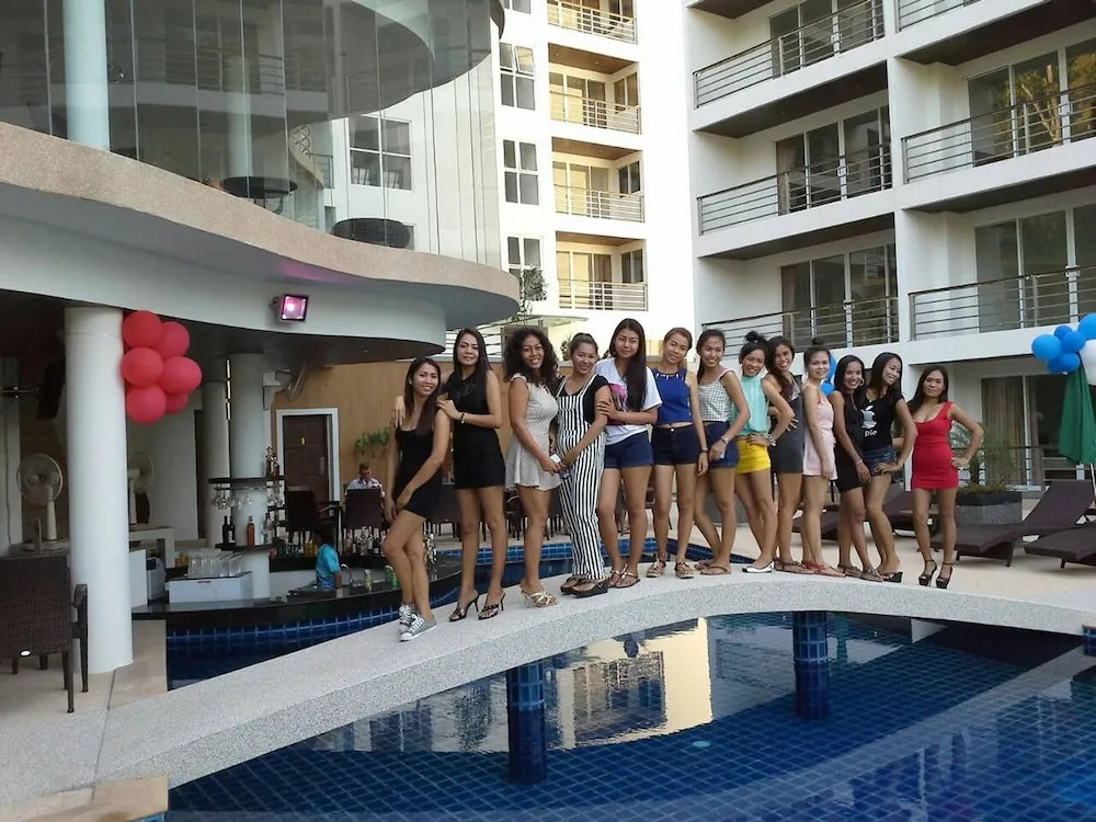 Beststayinphuket Poolview