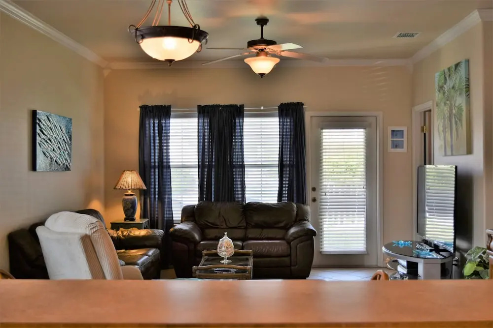 9Th St Town House #601 - Two Bedroom Townhome