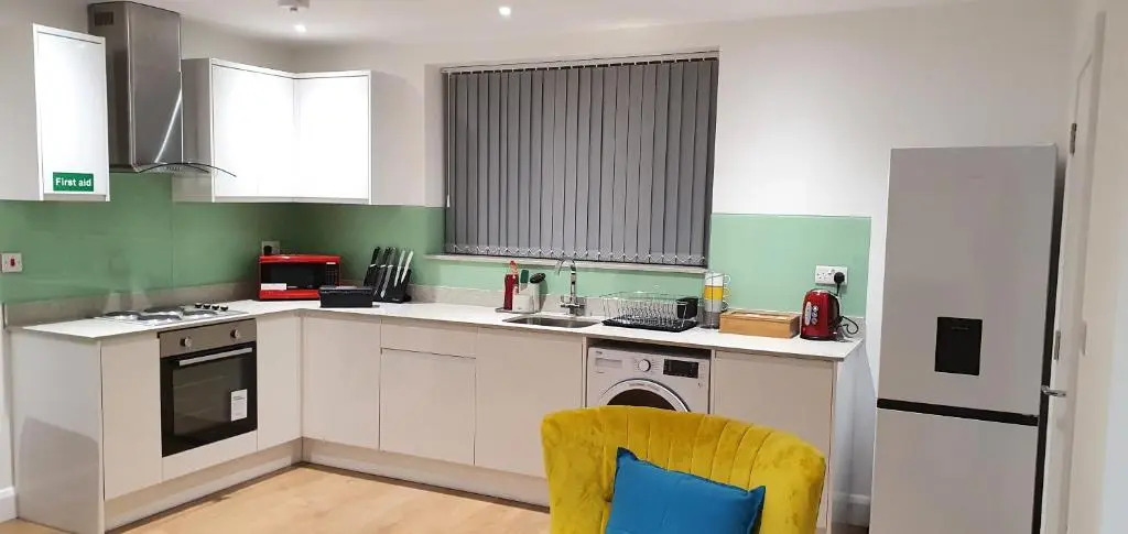 Garland Stylish Apartment 2 In Greater London