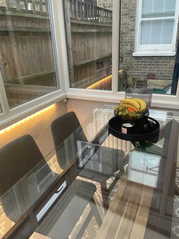 Lovely 2 Bedroom Apartment Close to Putney Riverside