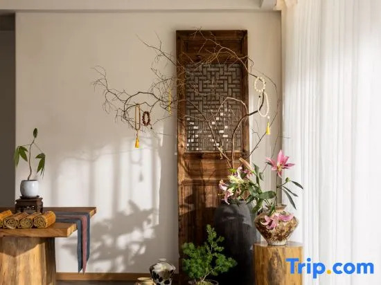 Xiao Zhang's Cultural and Artistic Homestay