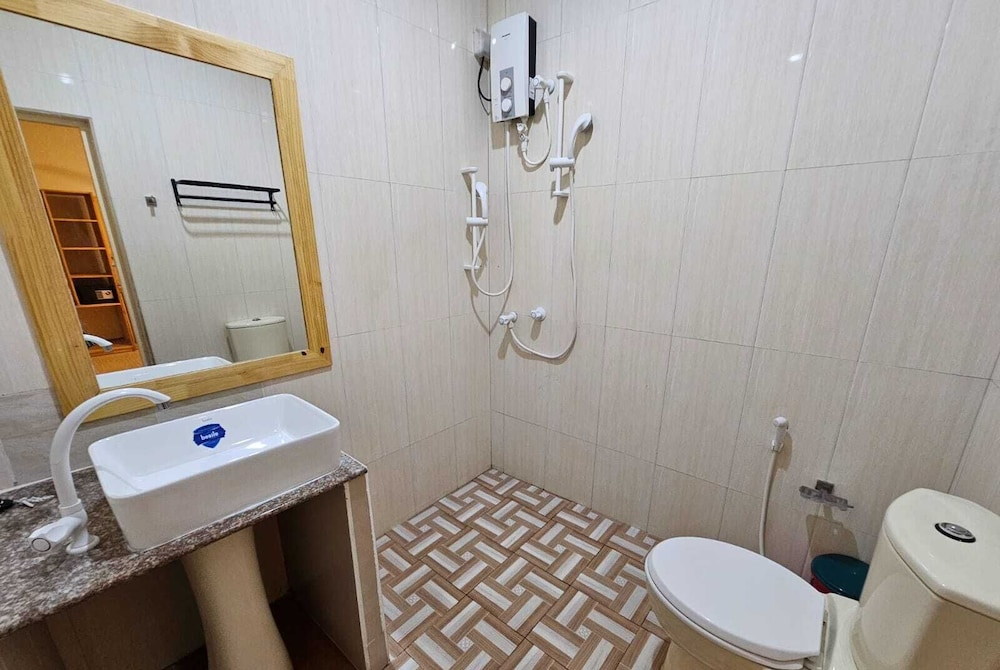 Kuri Himandhoo Inn