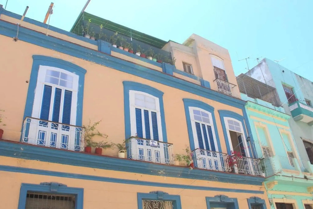 Armando's Colonial Hostel House