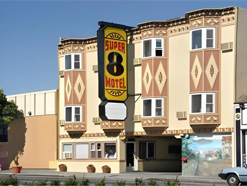 Boarders Inn & Suites by Cobblestone Hotels Waterloo Cedar Falls