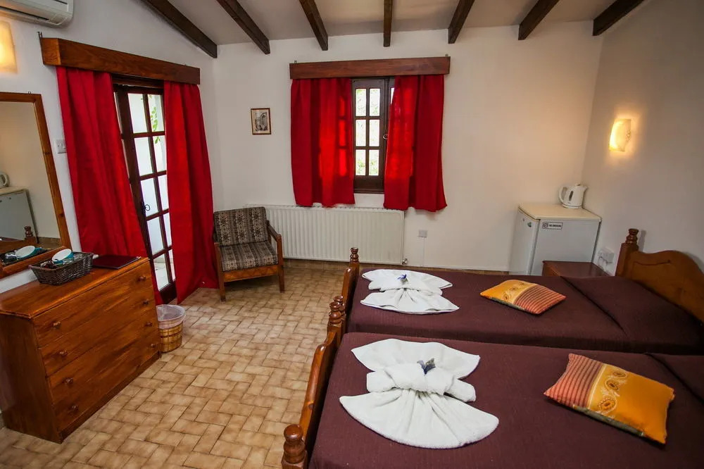 Vasilias Nikoklis Inn