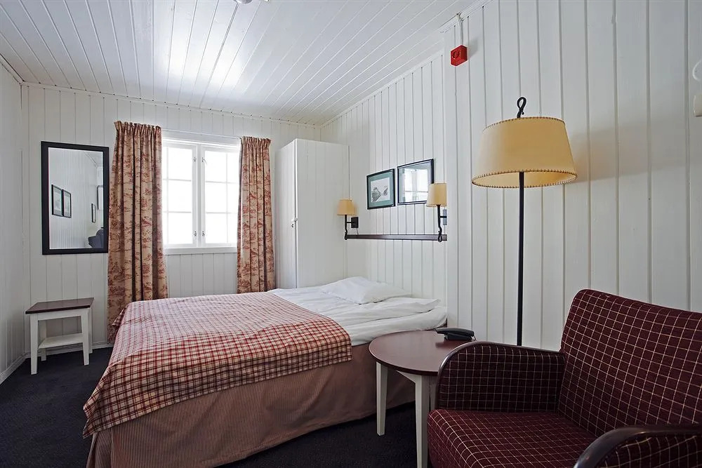 Bårdshaug Herregård