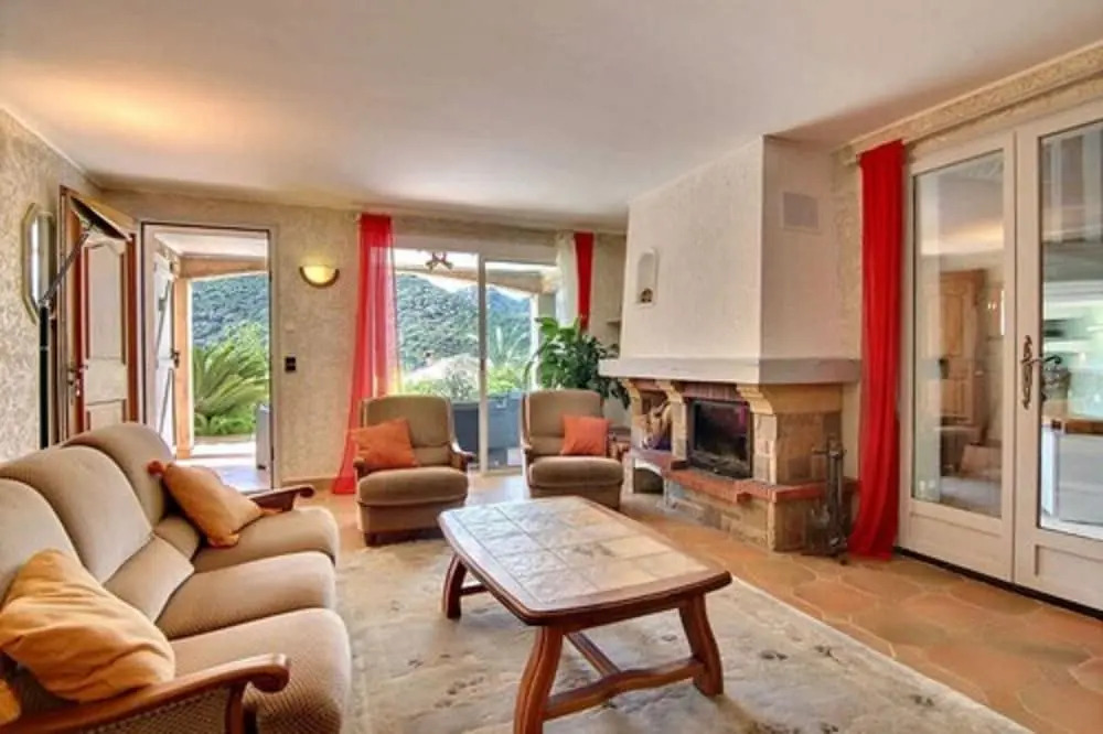 Magnifique Villa,Calme,Vue dégagée,Piscine,Parking,Wifi,Clim