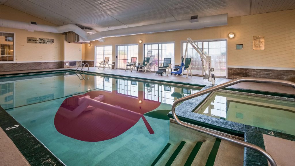 Apple Tree Inn; SureStay Collection by Best Western