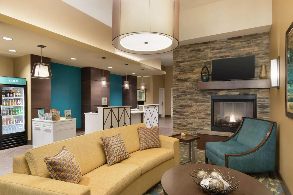 Homewood Suites by Hilton Calgary Downtown