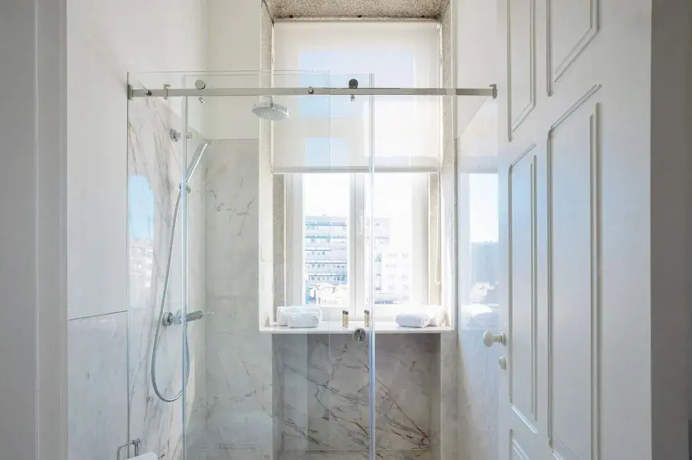 Modern 2-bedroom Apartment in Porto