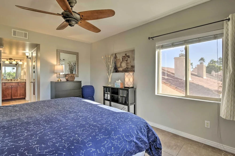 Golf Course, Mountain Views: Scottsdale Condo!