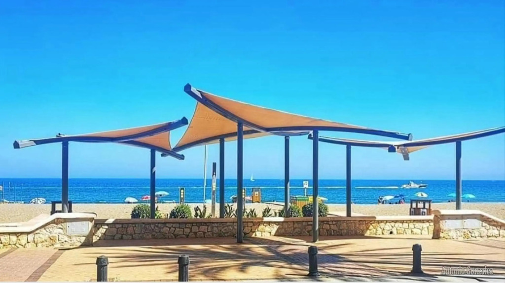 Luxury beachfront apartment with pool, sauna, fitness and gym in province Malaga, Andalusia